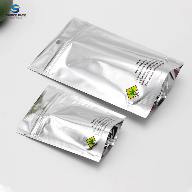 Weed Packaging Supplier Stand Up Pouch Zipper Mylar Bag for Canabis Flower